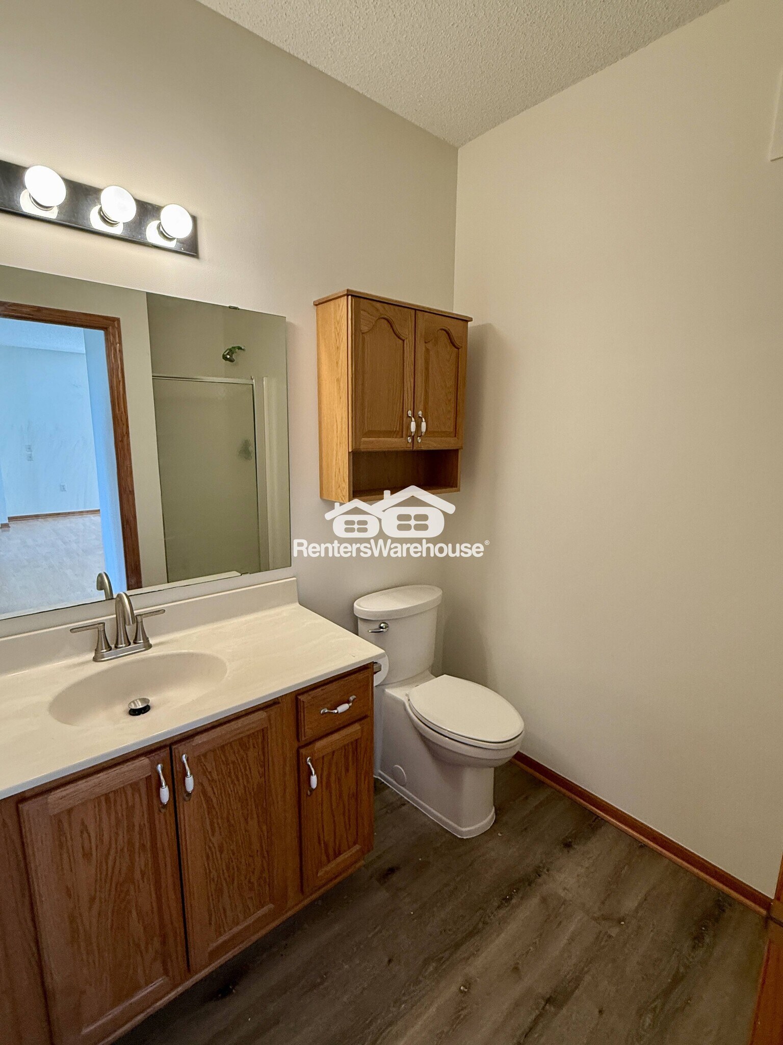 Building Photo - 1202 Crystal Pl E