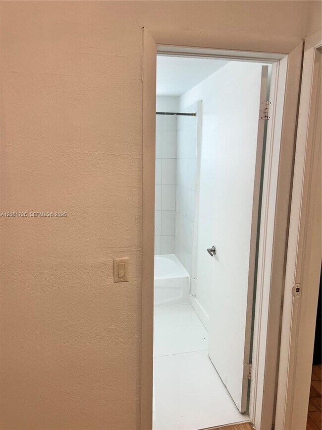 Building Photo - 8080 Tatum Waterway Dr