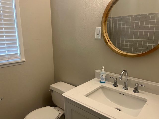 Building Photo - 8212 Argosy Ct