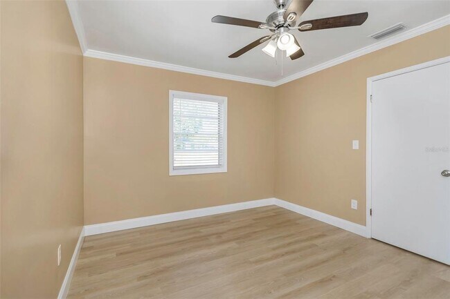 Building Photo - 4622 W El Prado Blvd