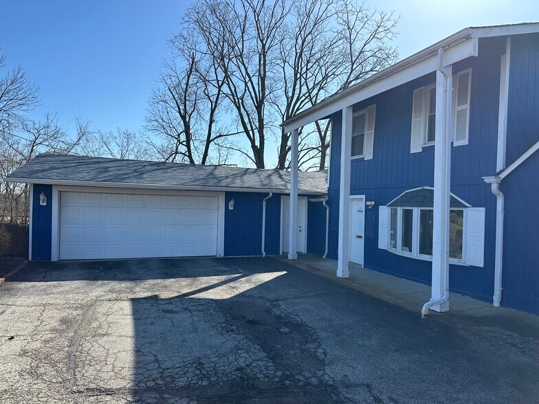 Building Photo - 16828 Manchester Rd