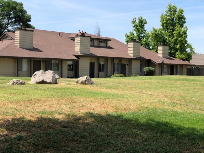 Building Photo - 2357 Fir Ave
