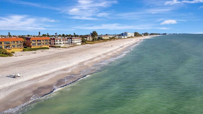 Building Photo - 6426 Gulf Dr