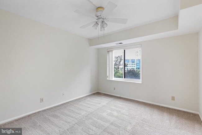 Building Photo - 8370 Greensboro Dr