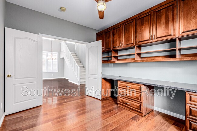 Building Photo - 1149 N Cholla St