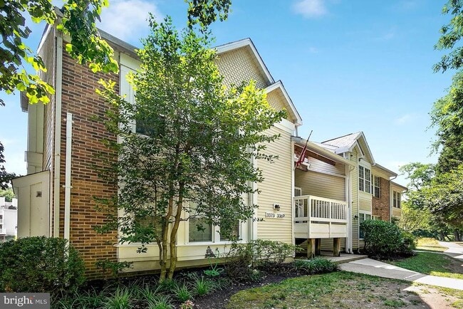 Building Photo - 3369 Lakeside View Dr