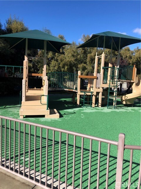 Building Photo - 25056 Driftoak St