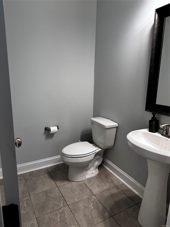 Building Photo - 1425 Charleston Dr