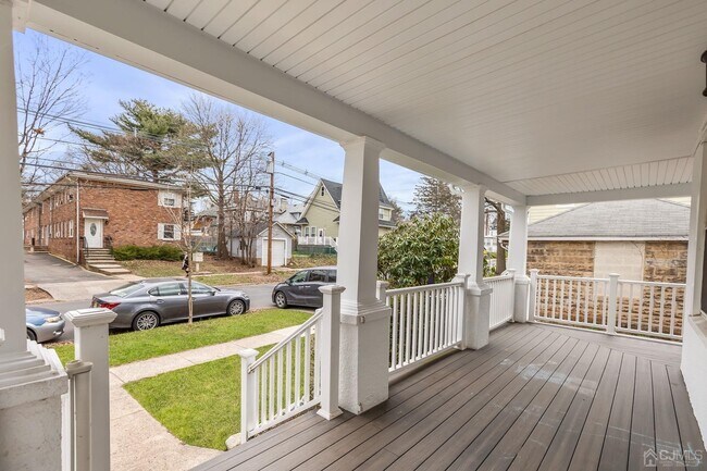 Building Photo - 236 Montgomery St