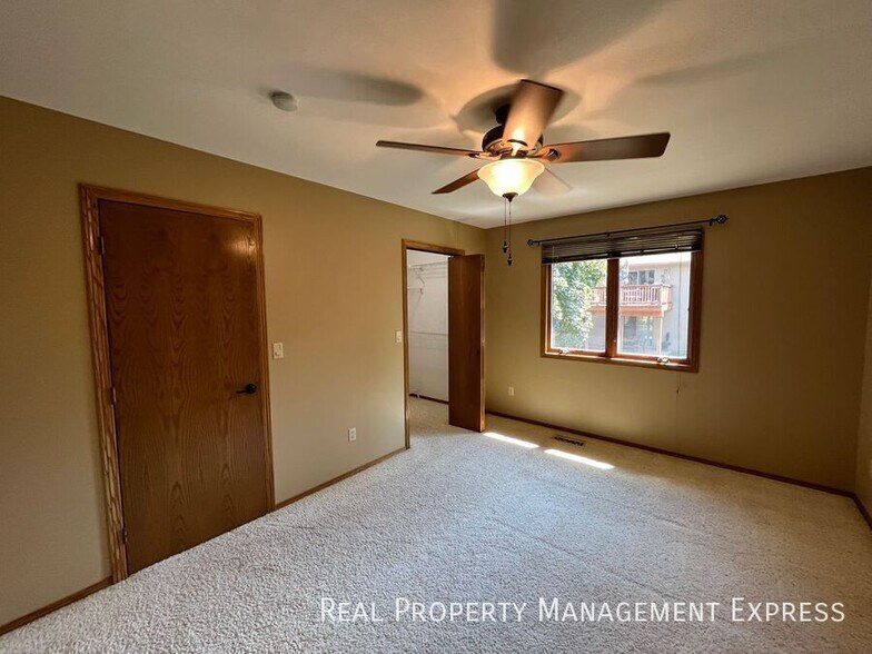 Building Photo - 3 BED 2 BATH HOME NEAR MORNINGSIDE PARK