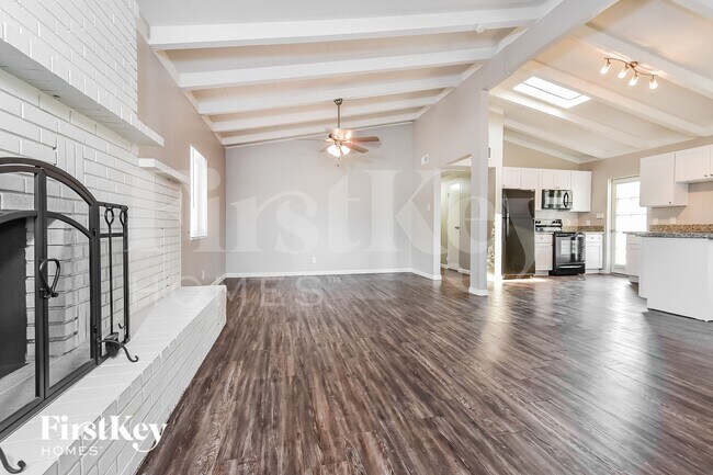 Building Photo - 1801 Canosa Ave