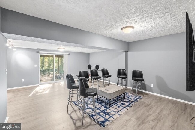 Building Photo - 1250 Birchcrest Ct