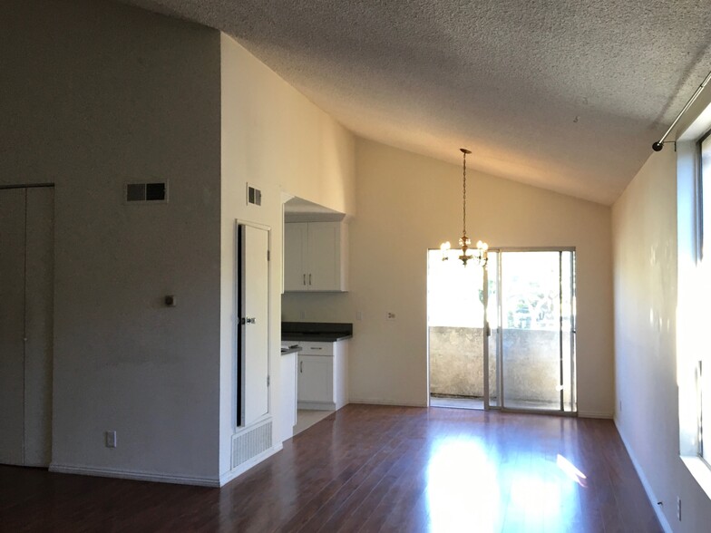 Living Room/Dining Area - 1315 S Bundy Dr