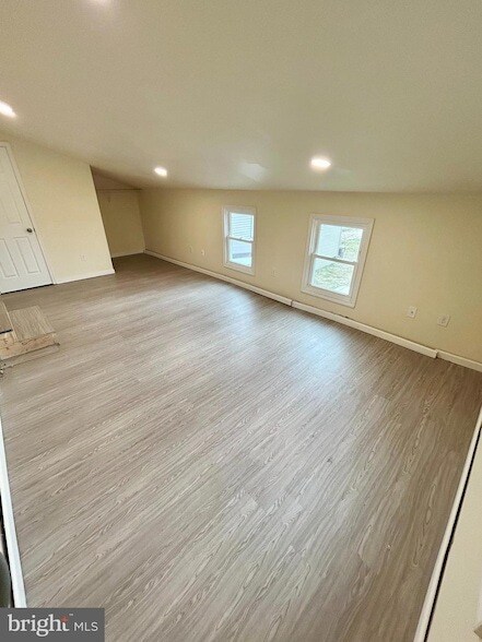 Building Photo - 34565 Main St