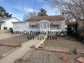 Building Photo - Updated Home in Central Farmington