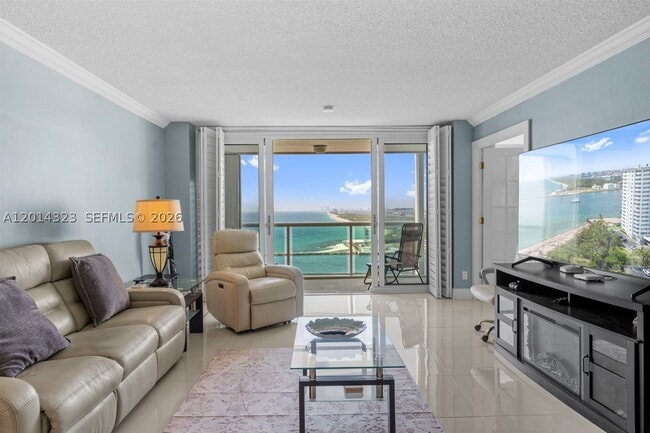 Building Photo - 2100 S Ocean Dr