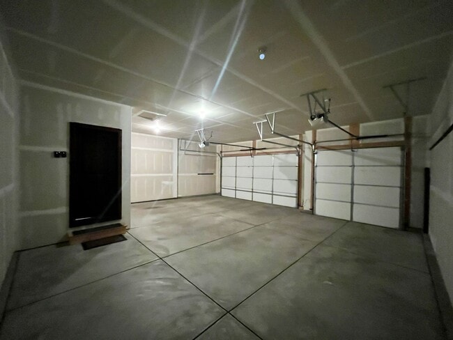 Building Photo - 622 Vermilion Peak Dr