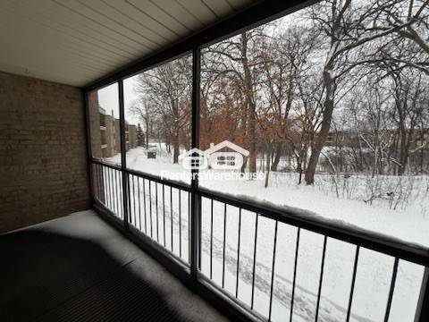 Building Photo - 5607 Green Cir Dr