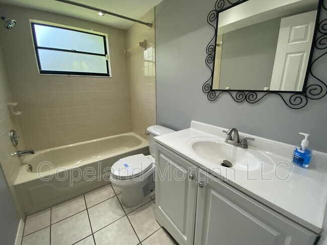 Building Photo - 4300 Trout Dr SE