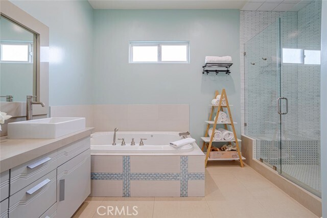 Building Photo - 12945 Calvert St