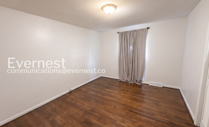 Building Photo - 4829 Clairmont Ave