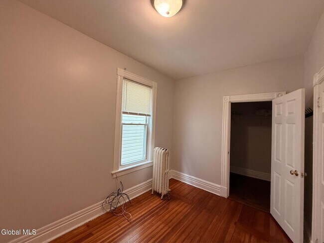 Building Photo - 531 Hamilton St