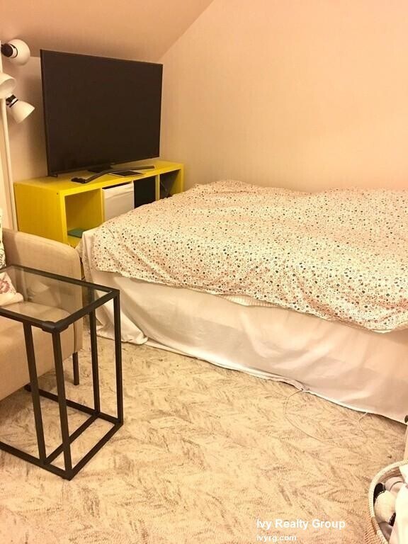 Building Photo - 55 Ash St