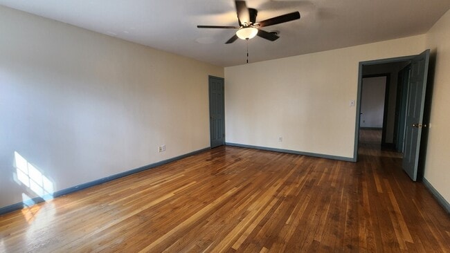 Building Photo - 209 Lorac Rd