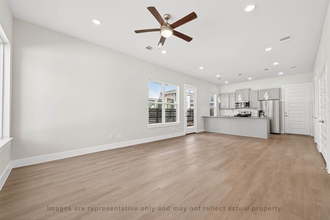 Building Photo - 10719 Mason Rd