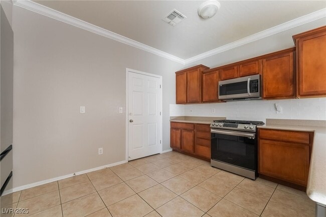 Building Photo - 9014 Salvatore St