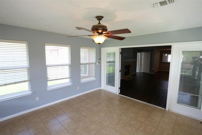 Building Photo - 16423 Quailynn Dr
