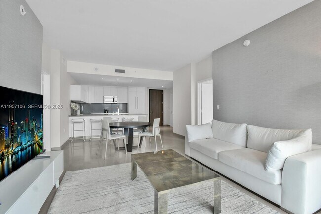 Building Photo - 88 SW 7th St