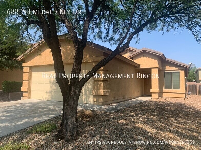 Primary Photo - 688 W Emerald Key Dr