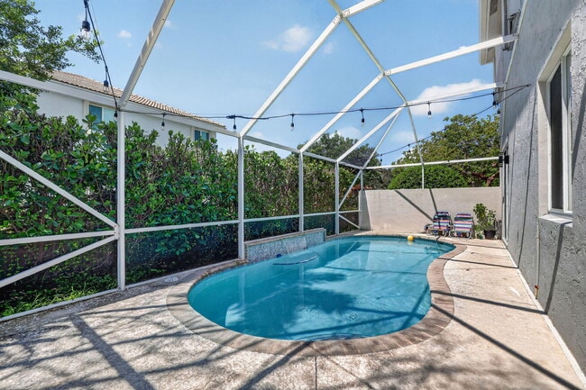 Building Photo - 5040 Heron Pl