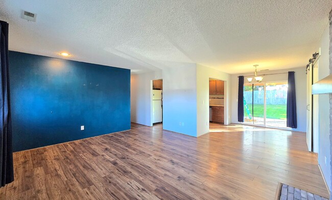 Building Photo - 3 Bedroom Home in Marysville