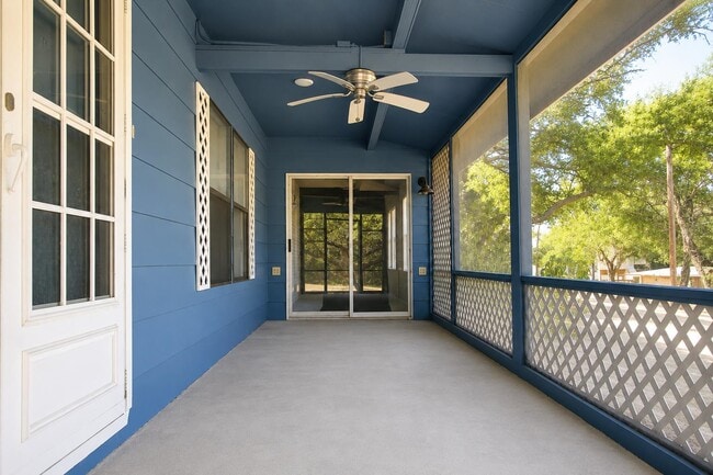 Building Photo - 222 Watkins Point