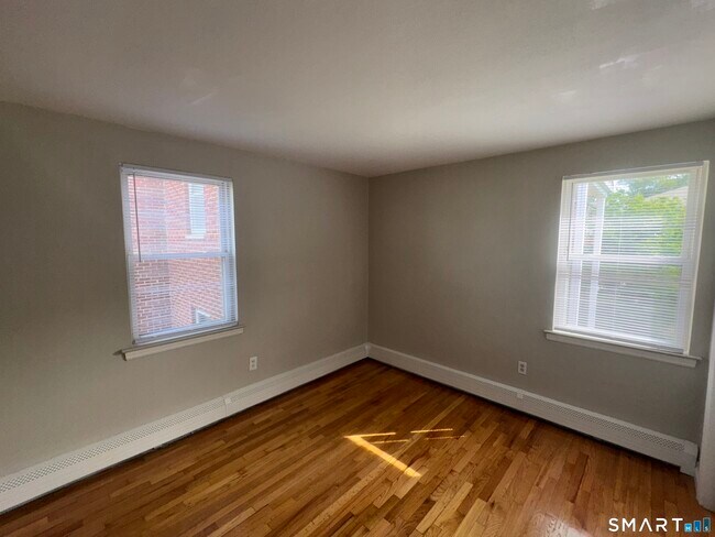 Building Photo - 25 Natick St