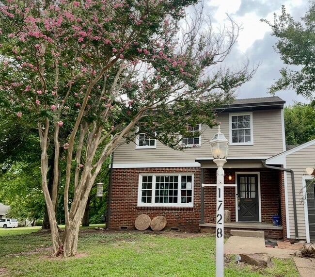 Primary Photo - Beautifully updated midtown charmer!