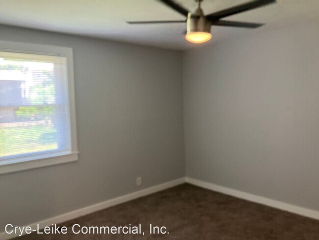 Building Photo - 2 br, 1 bath House - 1238 B Mcgavock Pike