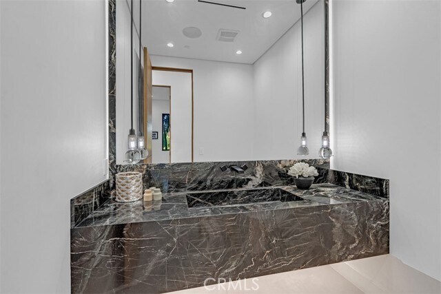 Building Photo - 13016 Chandler Blvd