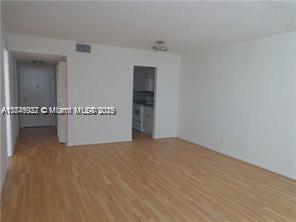 Building Photo - 2025 NE 164th St