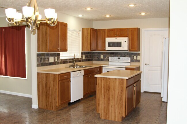 Building Photo - 9168 Belvedere Ct