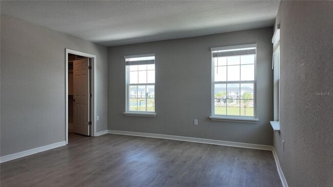 Building Photo - 445 Silverbell Trl
