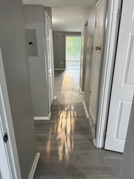 Hallway - 582 Wilson Bridge Dr