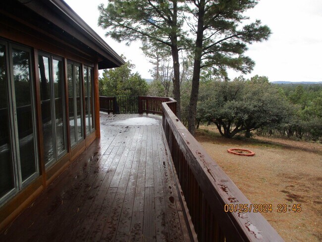 Building Photo - 2000 W Willis