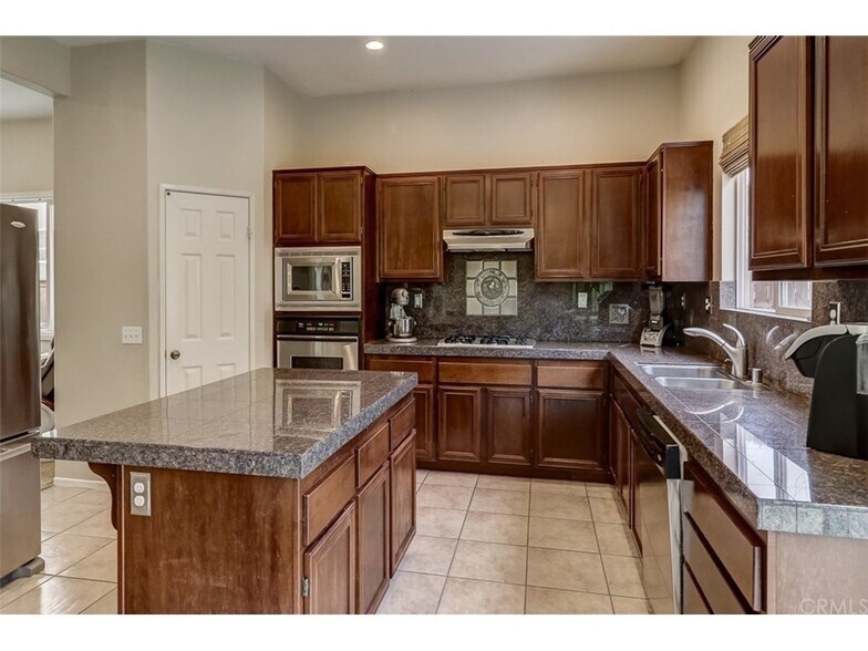 Building Photo - 26426 Mare Ln