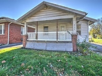 Building Photo - 2135 E Prairie Ave