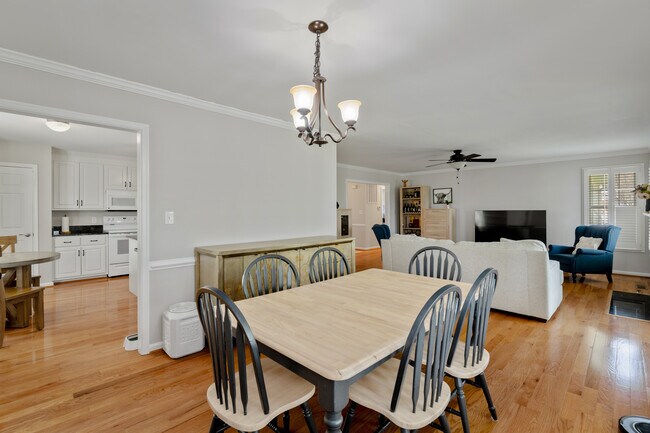 Building Photo - 13209 Sir Scott Dr