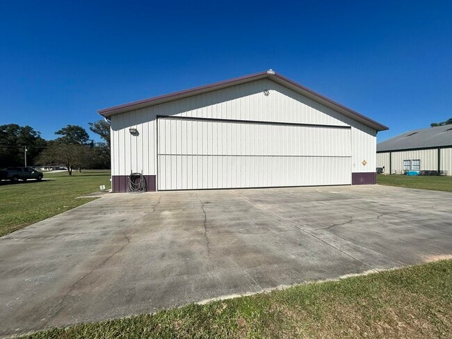 Building Photo - 1500 Vinson Ray Rd