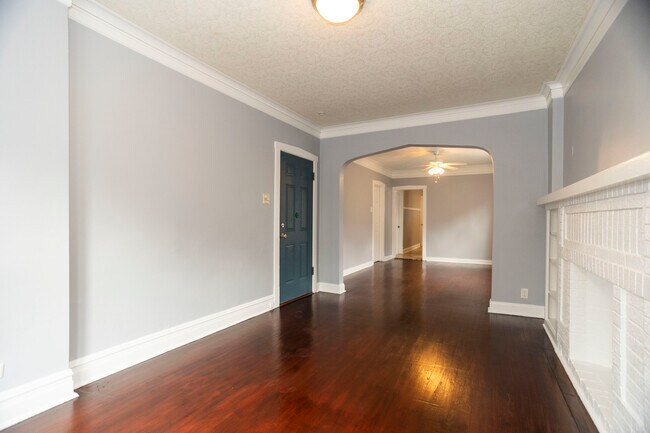 Building Photo - 4015 N Bernard St